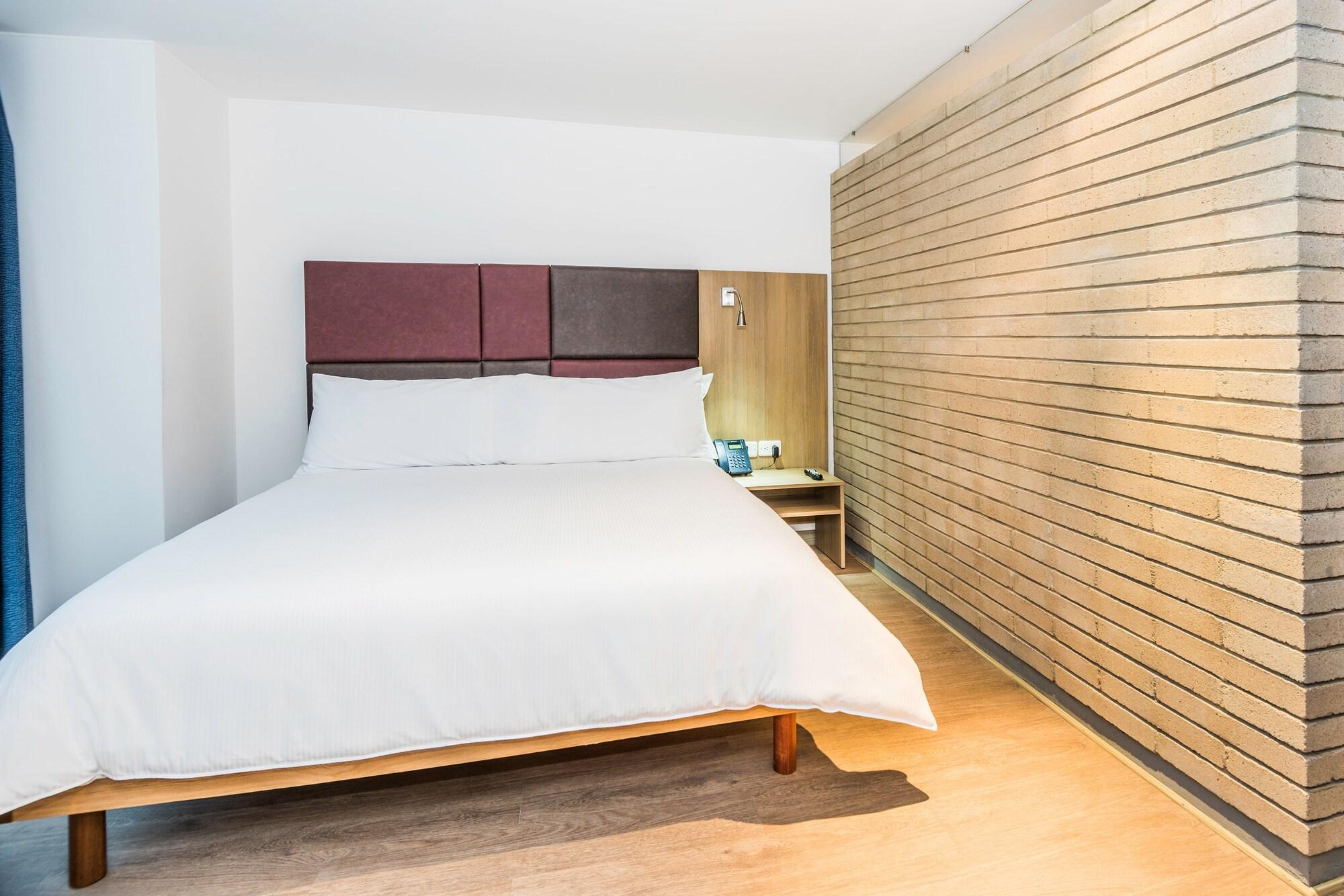 Hotel Viaggio Teleport City Suites Bogota Exterior photo