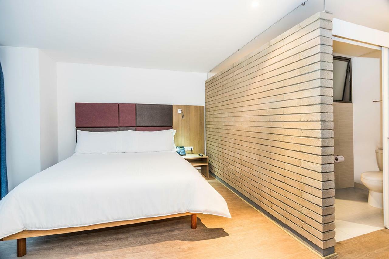 Hotel Viaggio Teleport City Suites Bogota Exterior photo